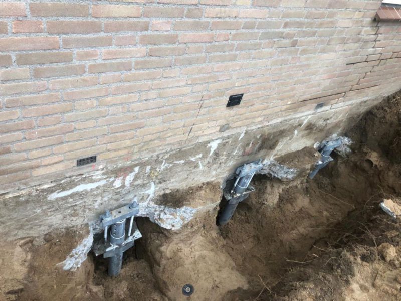 Funderingsherstel Lent drie DFH palen in de grond onder de woning